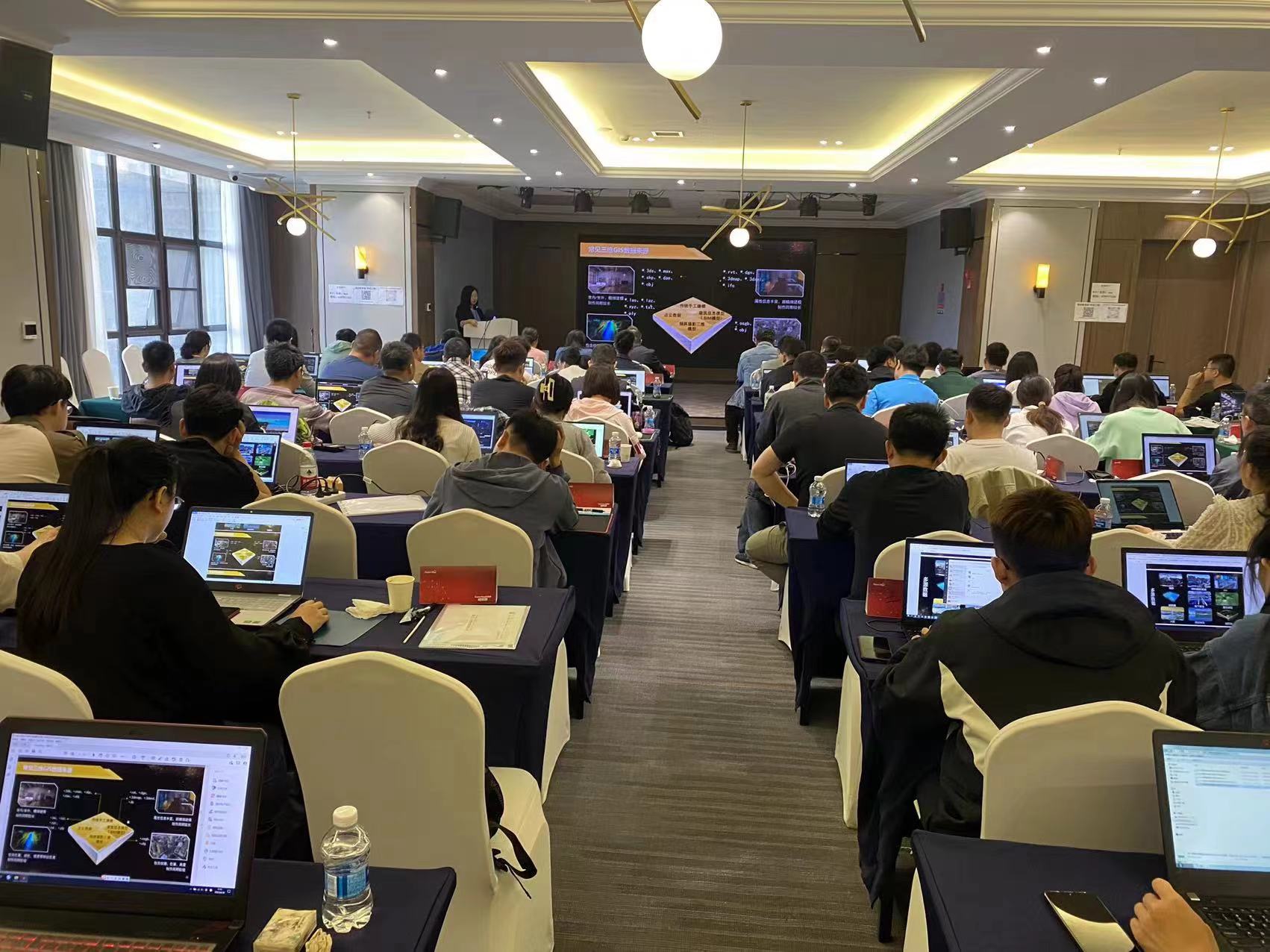 1682489913133957.jpg 1682489913133957.jpg